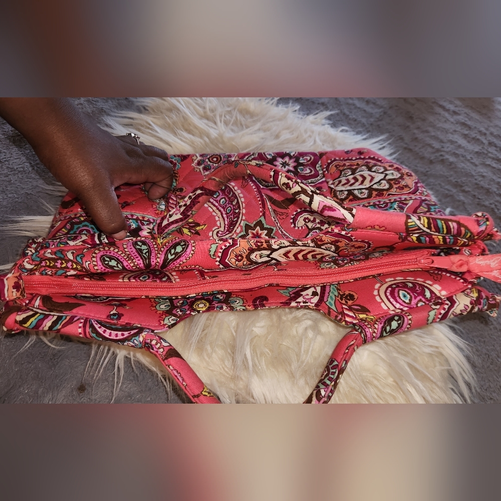 FINAL PRICE!! Vera bradley purse !! - Picture 14 of 16